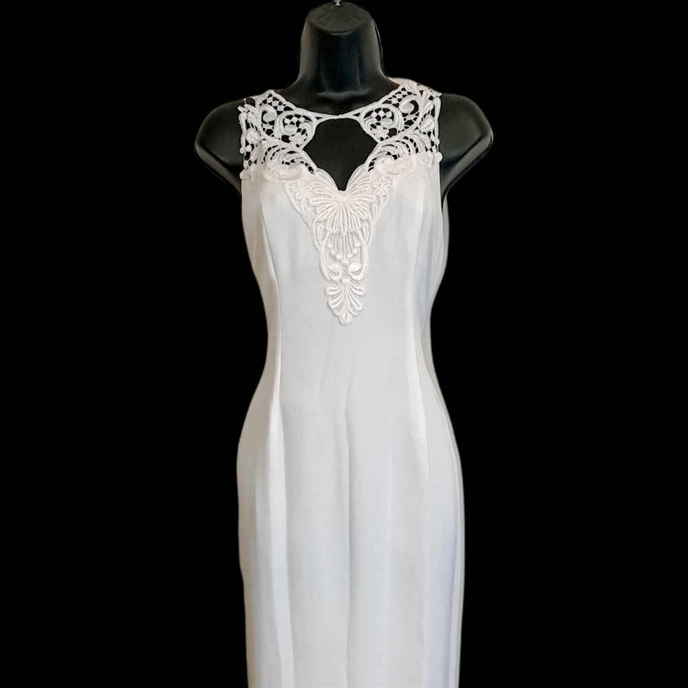 Vintage 1980s Wedding Dress - Picture 2 of 16